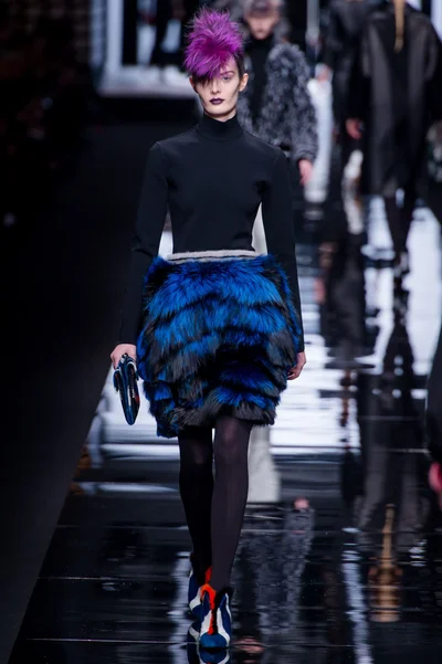 Look 35